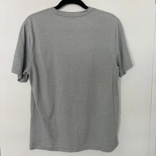 Old Navy Active Men M Utah Graphic Print T-shirt image indicator(7)