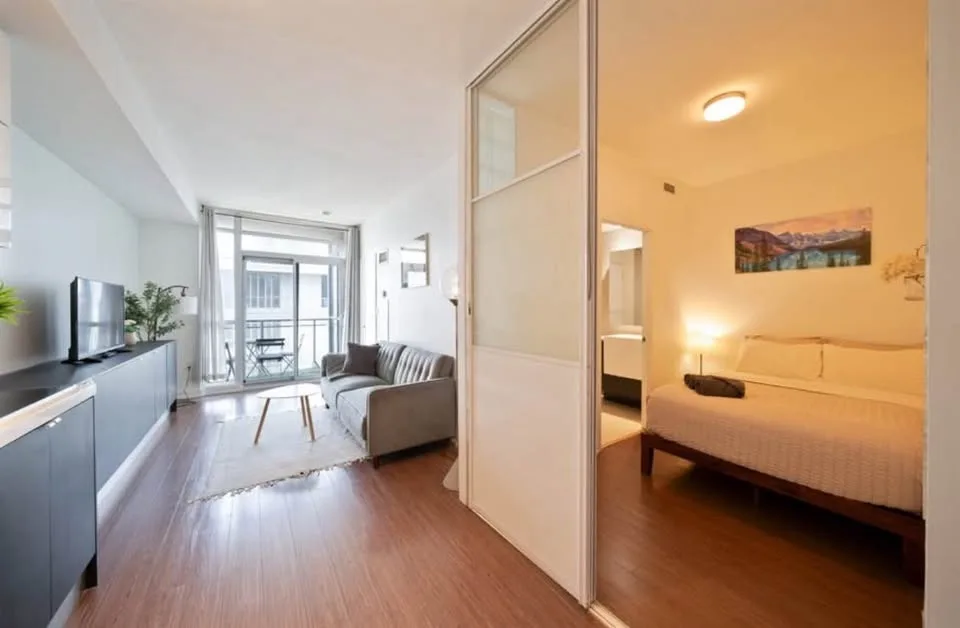 2 Beds 1 Bath - Apartment image indicator(3)