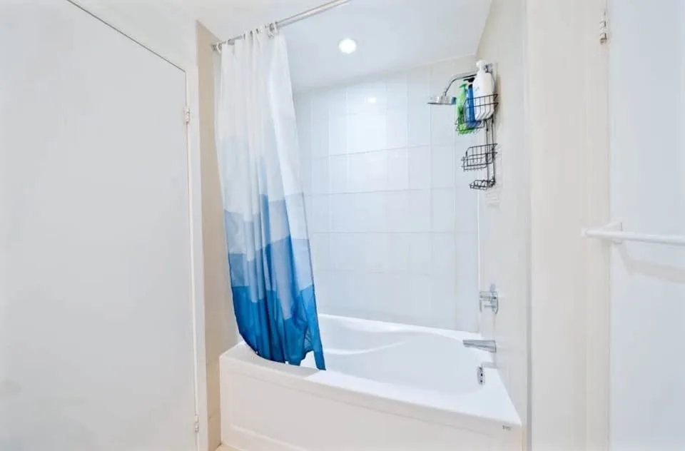 2 Beds 1 Bath - Apartment image indicator(8)