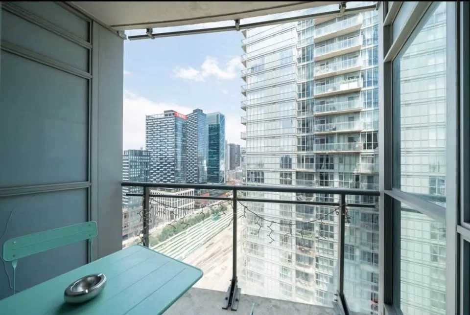 2 Beds 1 Bath - Apartment image indicator(6)