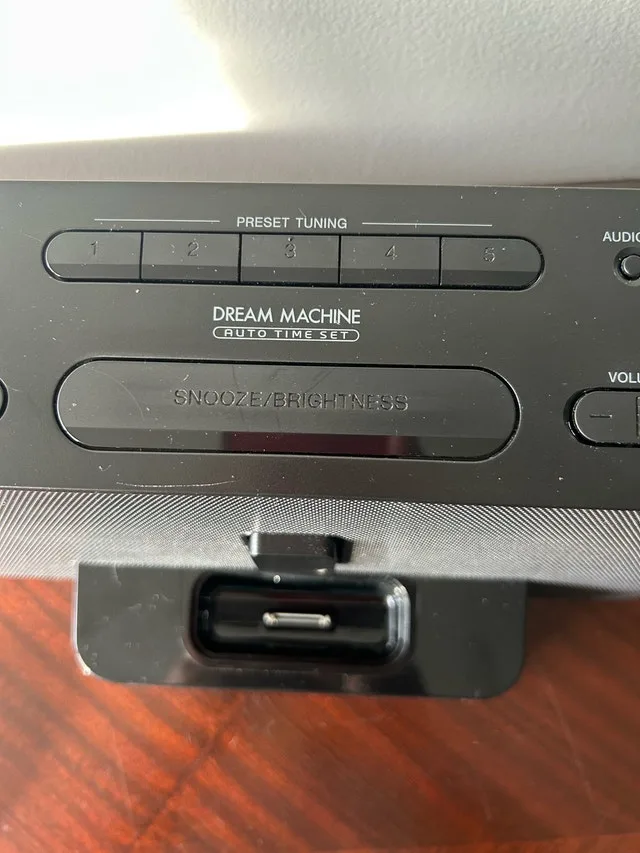 Sony Dream Machine Docking Station image indicator(4)