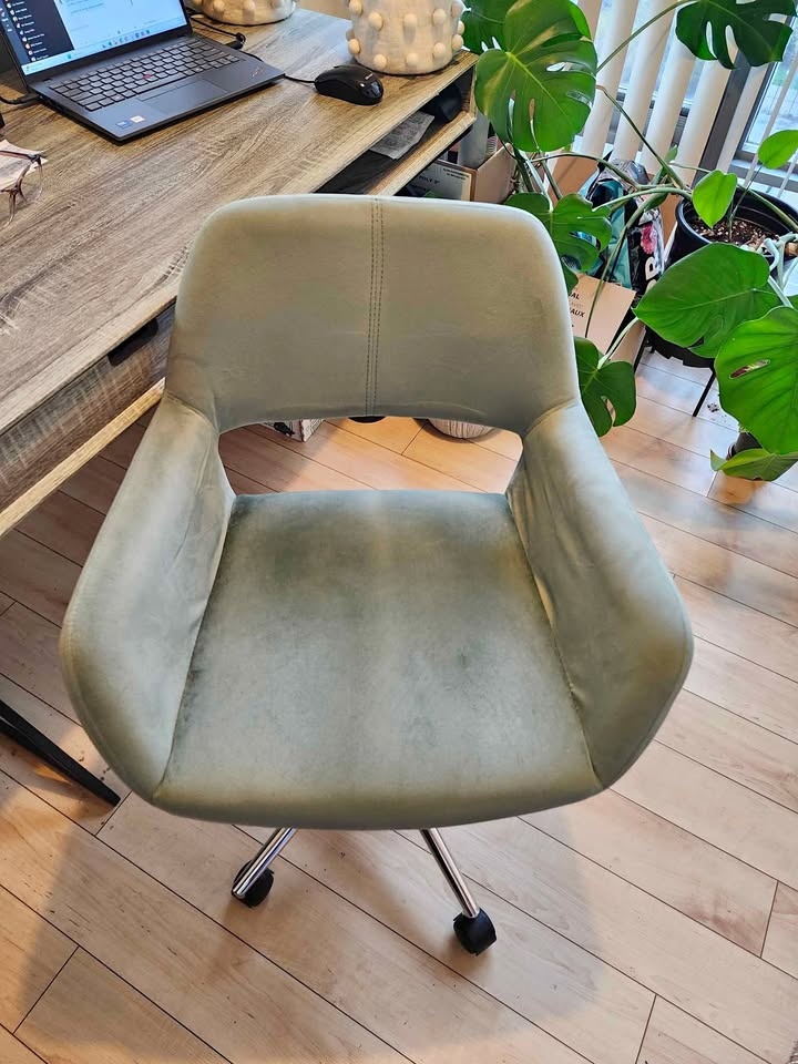 Rolling Desk Chair