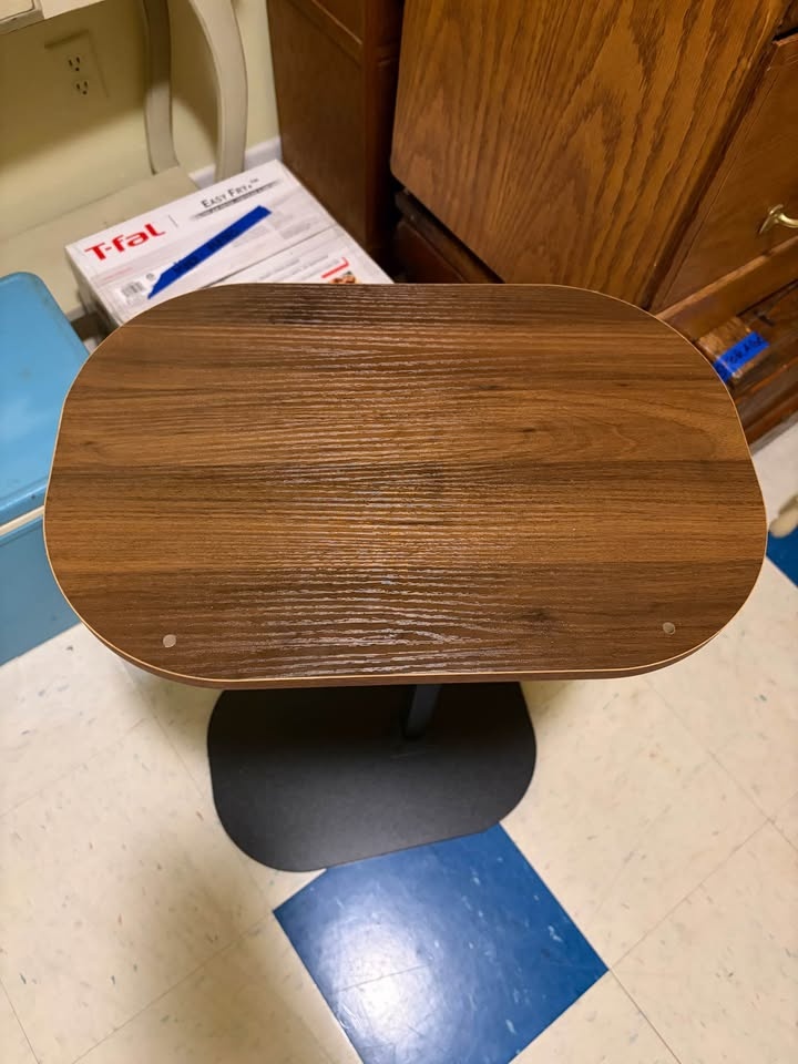 Adjustable height side table - photo 2