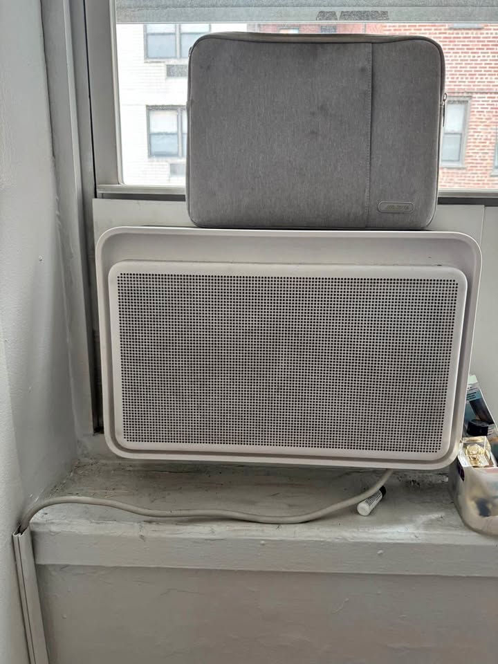 Window AC Unit with remote control
