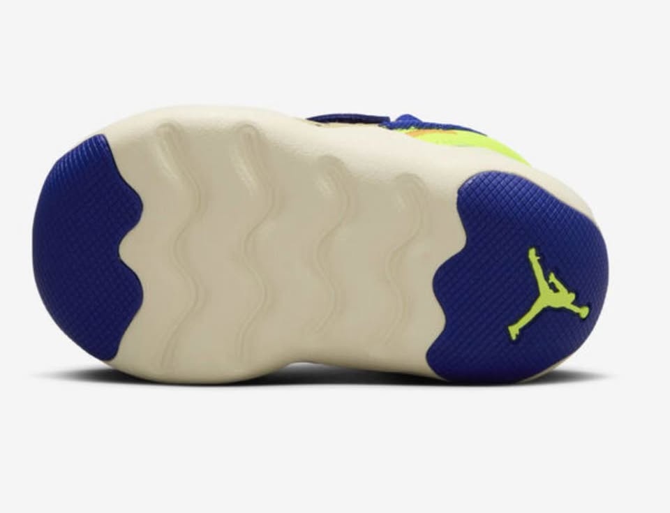 New Jordan 23/7 PS Team Gold Sneakers Shoes Baby/Toddler Boy 5C - photo 4