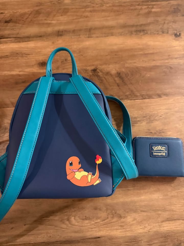 Loungefly Charmander Backpack & Wallet set - photo 2