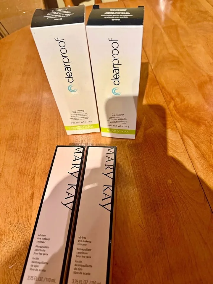 MaryKay clearproof deep cleaning charcoal mask x2
