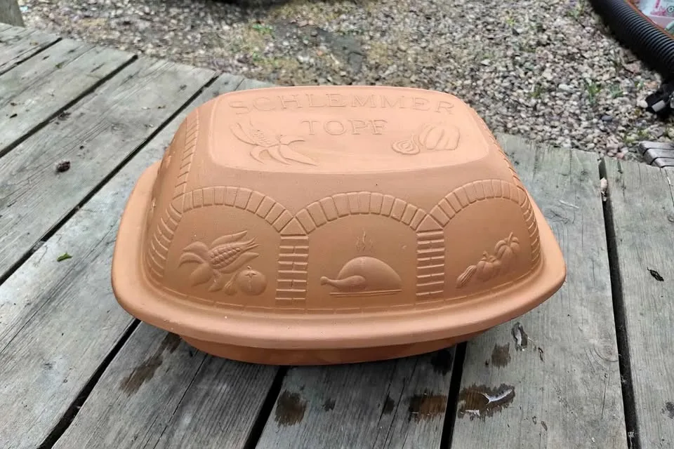 Schlemmertopf Clay pot (for cooking and baking)