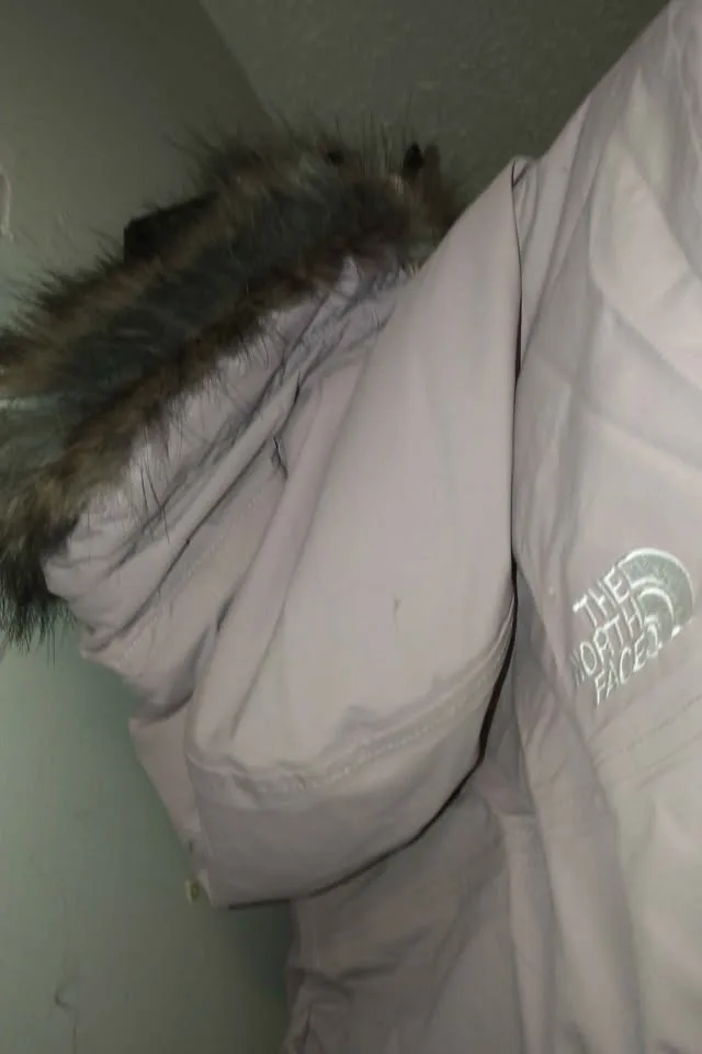 North Face Girls Winter Jacket Arctic Parka Large (12) - new wit image indicator(6)