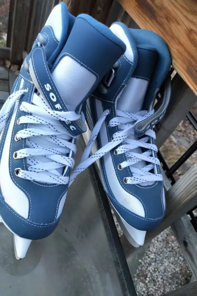 Jackson Softec Skates, size 8B image indicator(2)