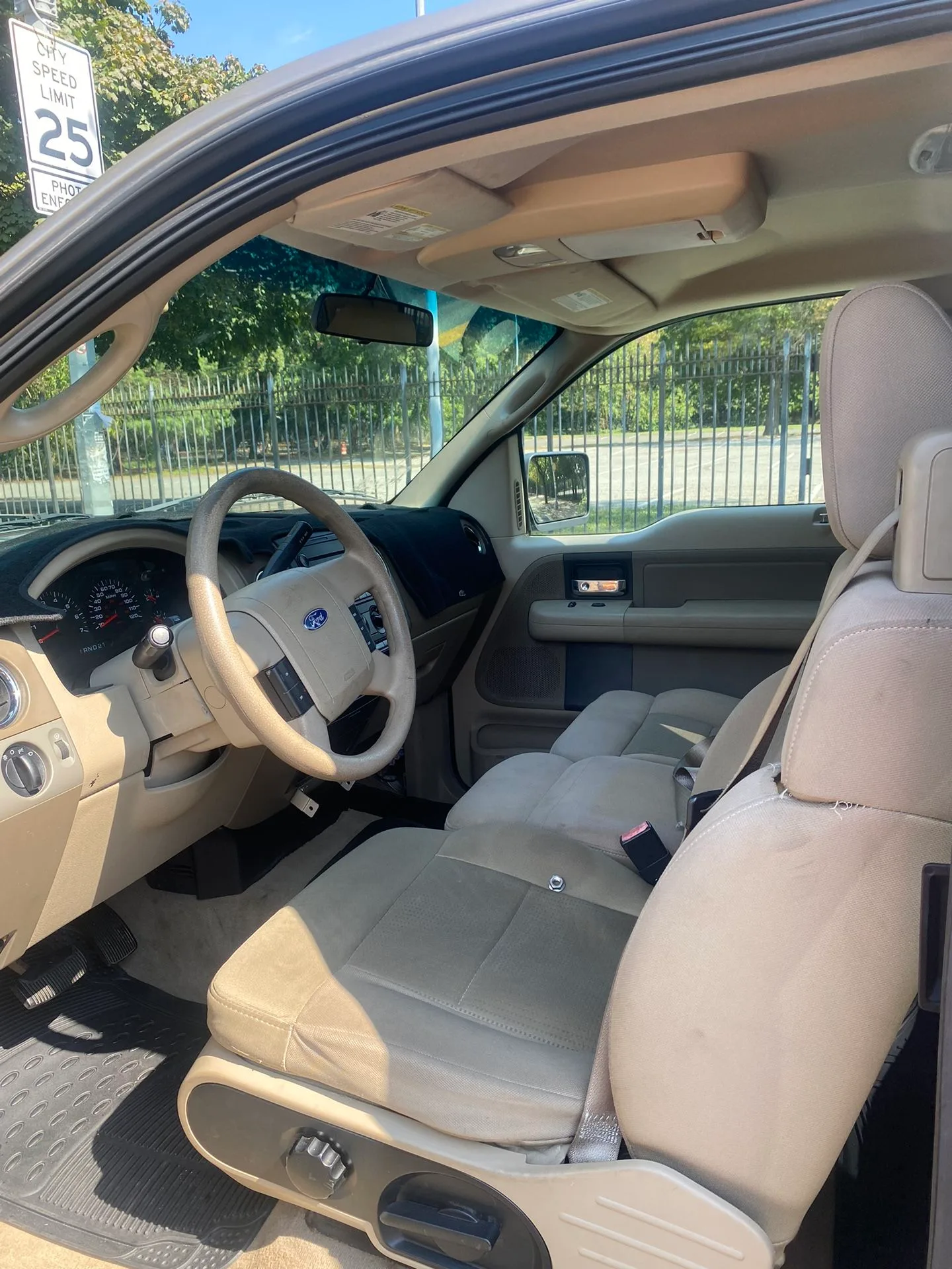 2005 Ford F-150 image indicator(9)