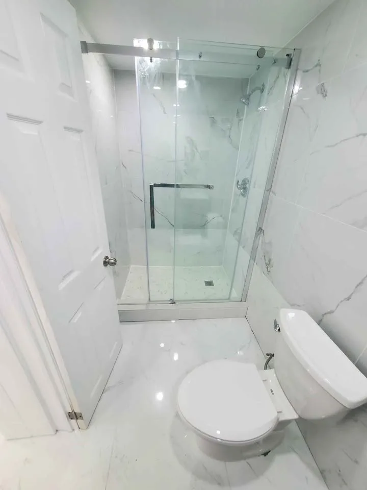 Private room on main floor for rent image indicator(4)