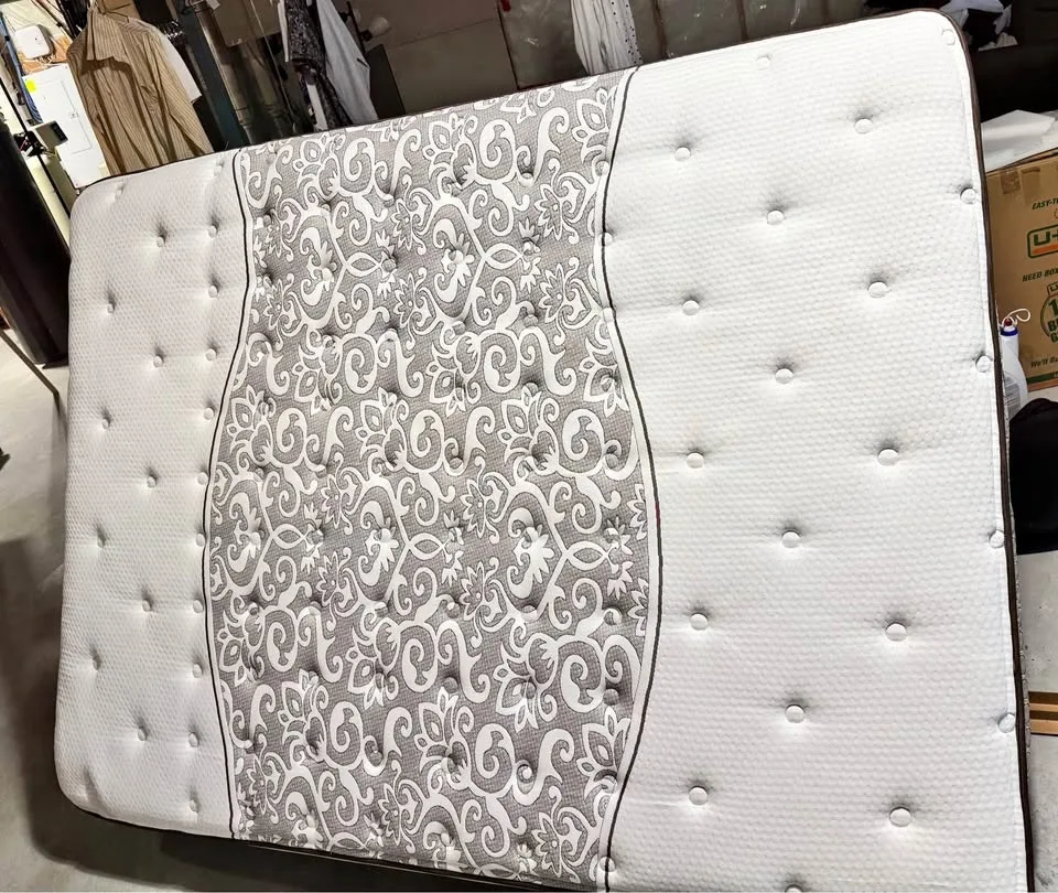 Sealy Posturepedic ProBack Queen Mattress - Excellent!