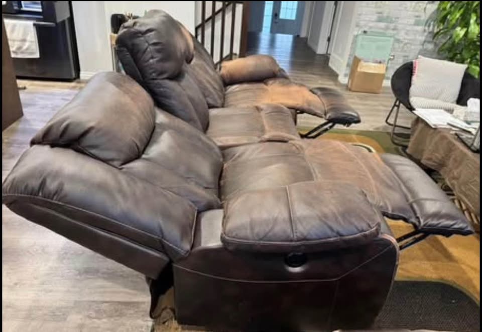 3 Seater Power Recliner Sofa - photo 5