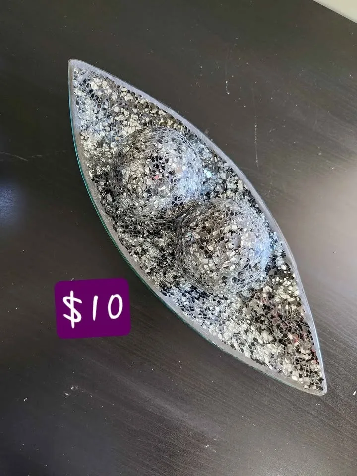 Home Decorate Plates and show pieces **used** image indicator(9)