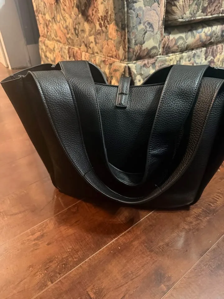 YSL Tote bag image indicator(2)