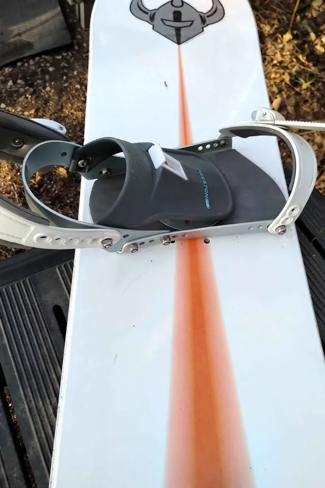 Men's Snowboard with bindings. (160cm) image indicator(5)