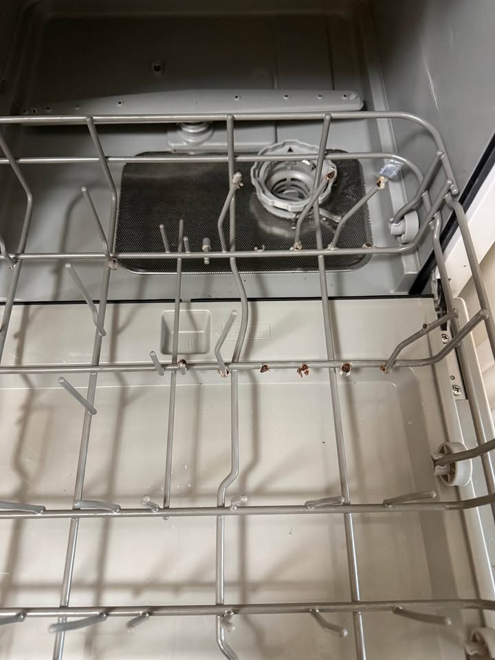 Hermitlux Portable Countertop Dishwasher – Great Condition - photo 4