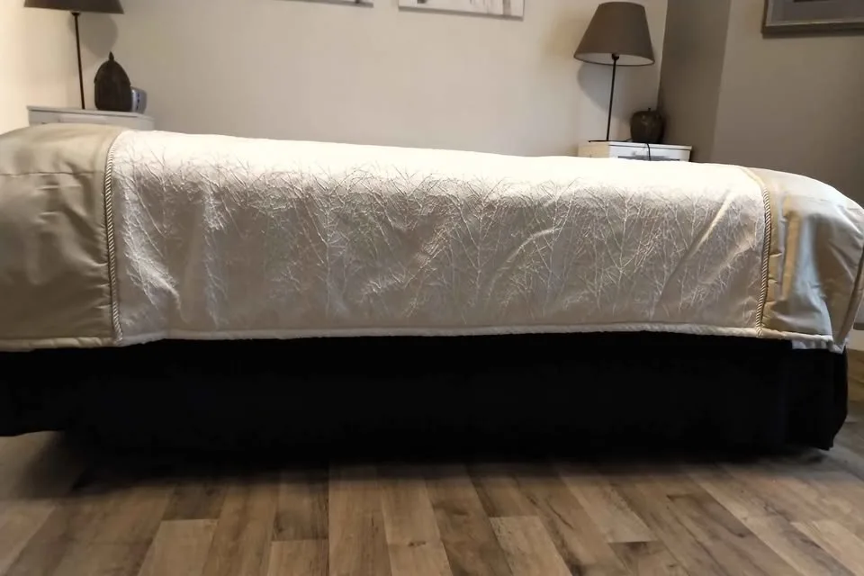 King Comforter Hotel Style image indicator(5)