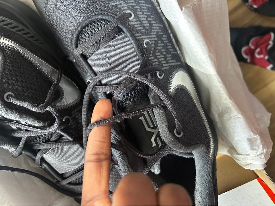 Kyrie flytrap 2 - photo 4