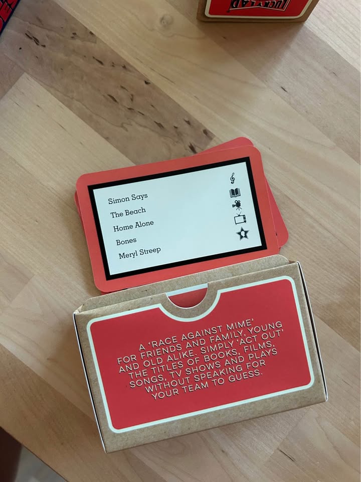 Charades portable game night / picnic game - photo 2