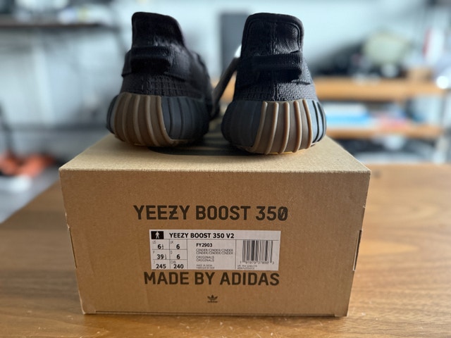 Adidas Yeezy Boost 350 V2 Cinder Size 6.5 - photo 3