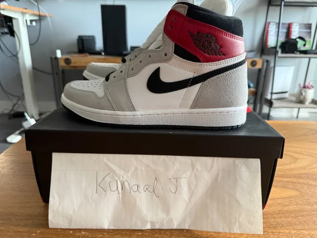 Jordan 1 Retro High Light Smoke Grey Size 9