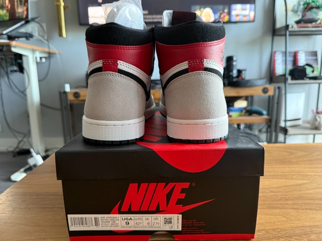 Jordan 1 Retro High Light Smoke Grey Size 9 - photo 2