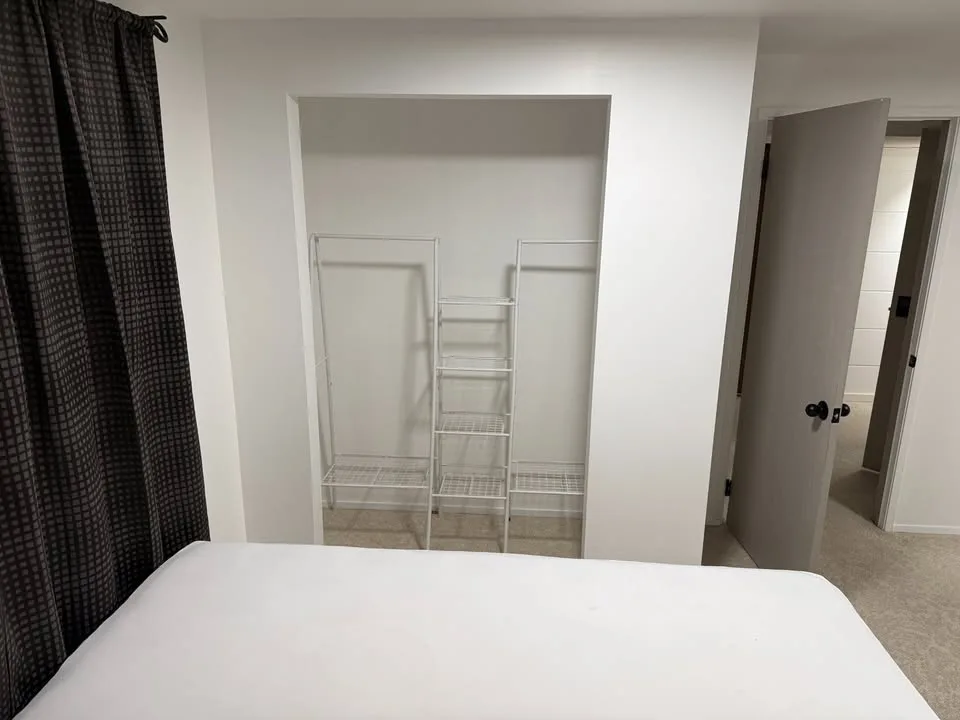 Millwoods Private Room For Rent image indicator(2)