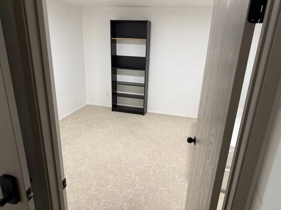 Millwoods Private Room For Rent image indicator(5)