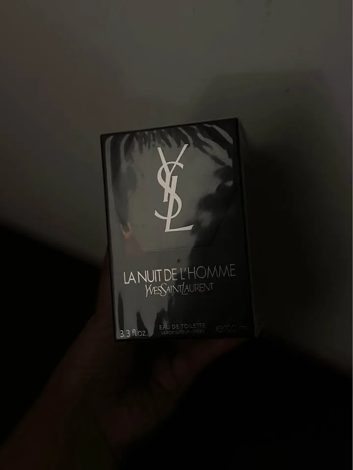 LA NUIT DE L'HOMME EAU DE TOILETTE - 1 LEFT image indicator(2)