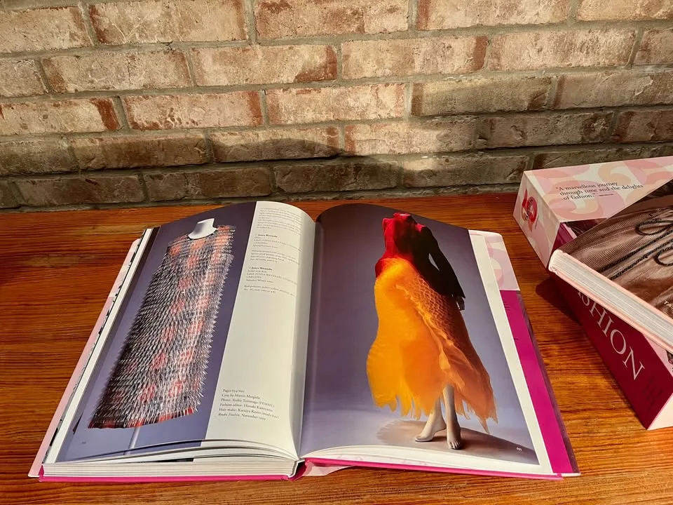 TASCHEN's Fashion History - (2-Volume Set) - Hardcover image indicator(8)