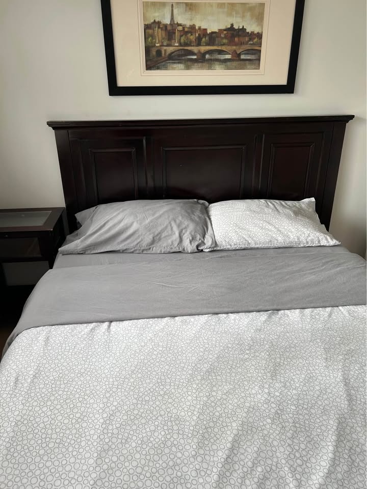 Queen Bed with mattress for sale - photo 2