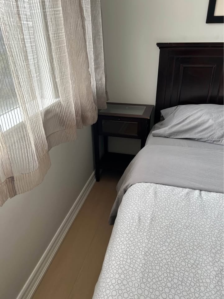 Queen Bed with mattress for sale - photo 4