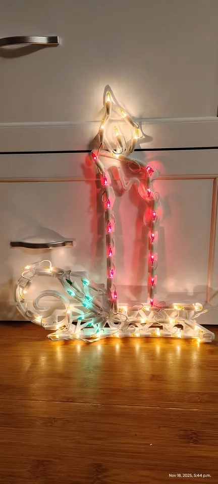 Light-Up Christmas Candle Décor - BUY 2+ GET 50% OFF image indicator(2)