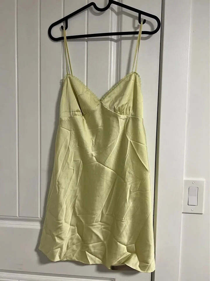 Aritzia Sunday Best Slip dress Butter yellow size S