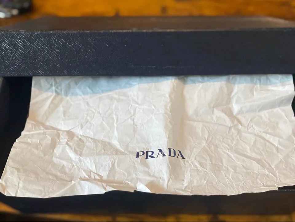 PR@D@ MILANO image indicator(2)