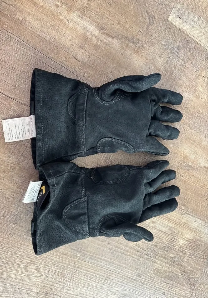 Mechanix Welding Gloves image indicator(2)