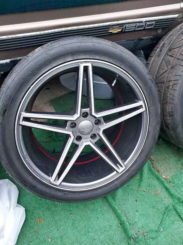 275-35-20 & 295-35-20 with FOOSE wheels