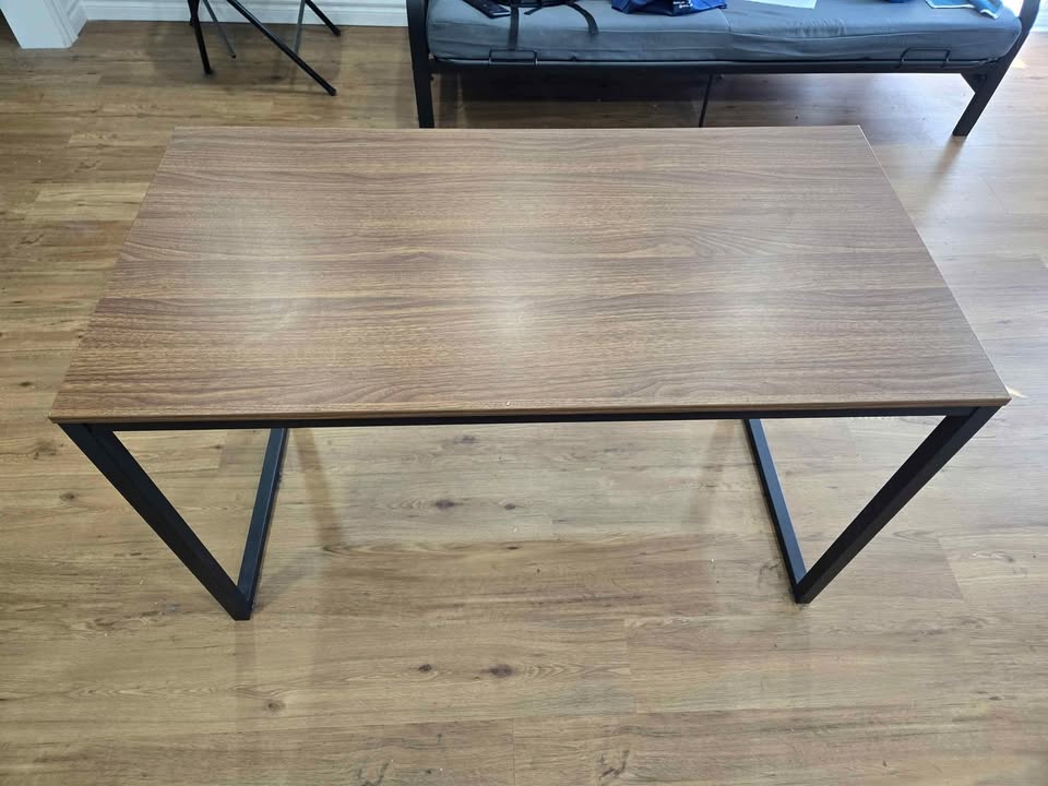 Wooden table/desk - photo 2