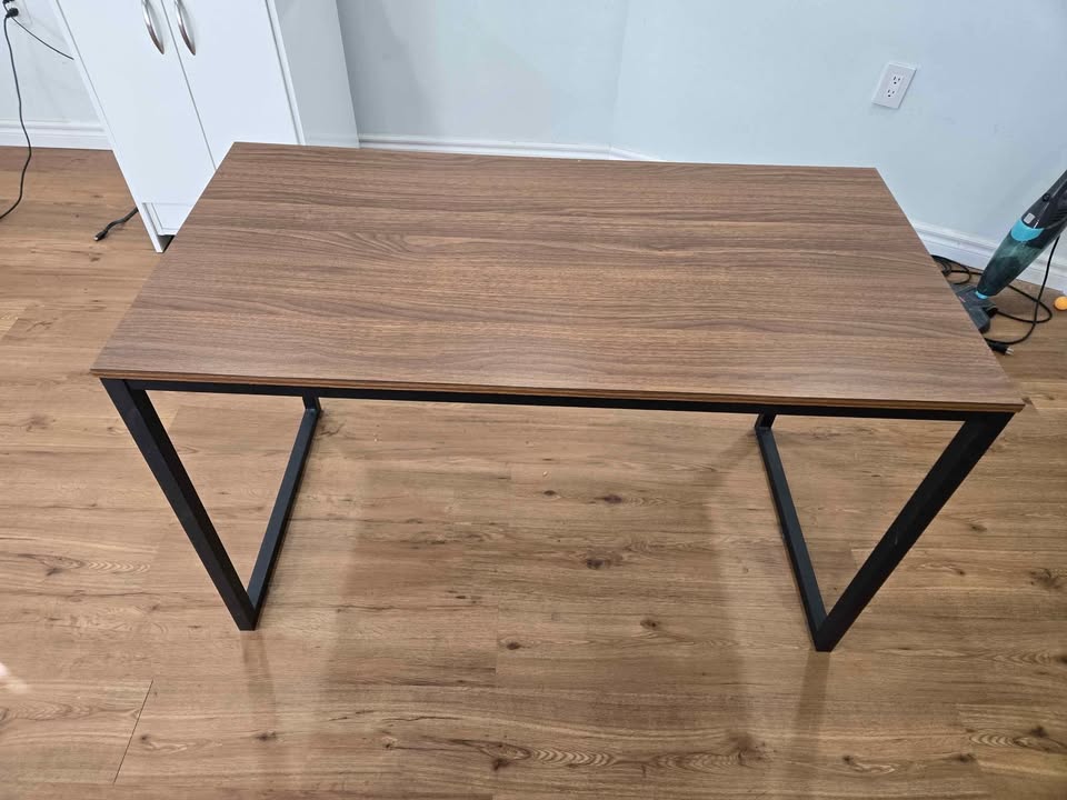 Wooden table/desk - photo 3
