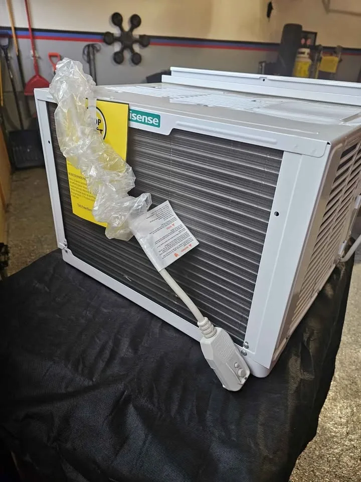New- Hisense 8000 BTU Window AC Unit image indicator(3)