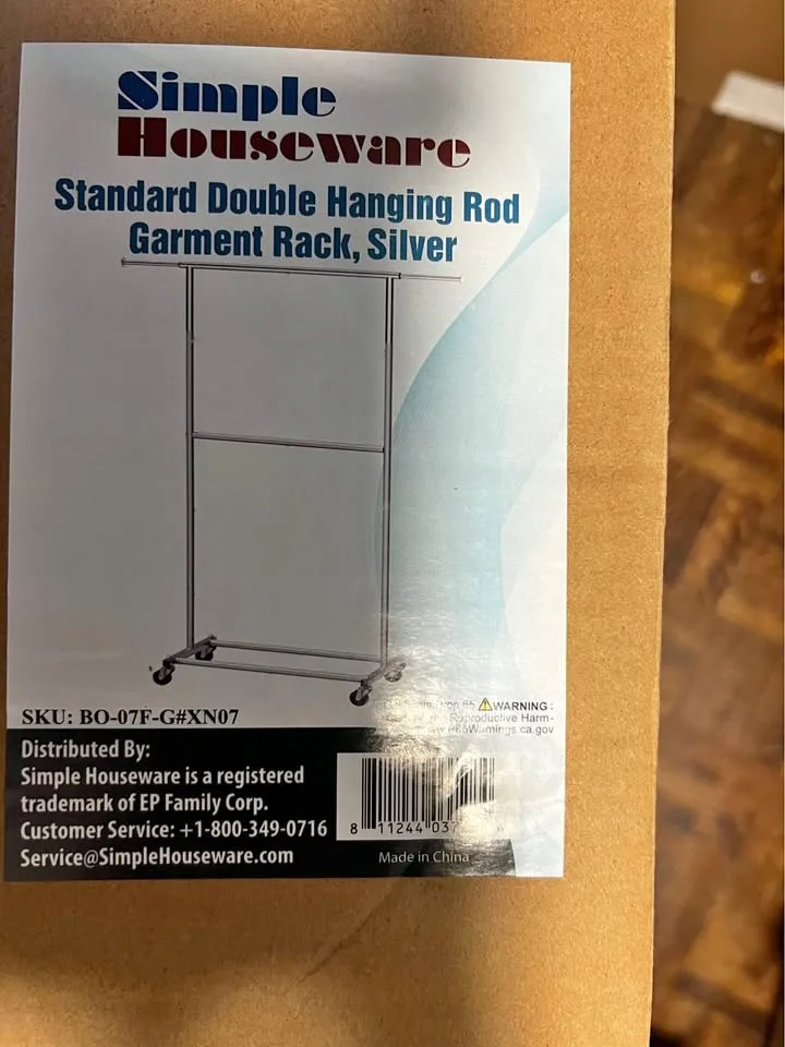 Clothes / garment rack