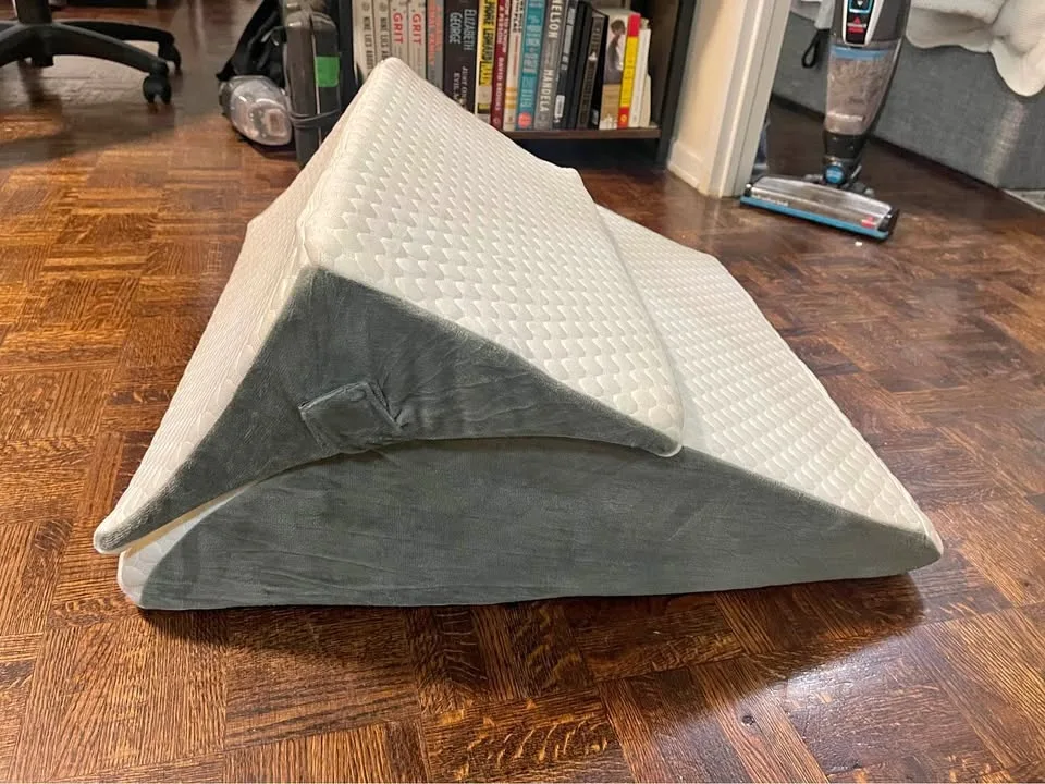 Wedge pillow