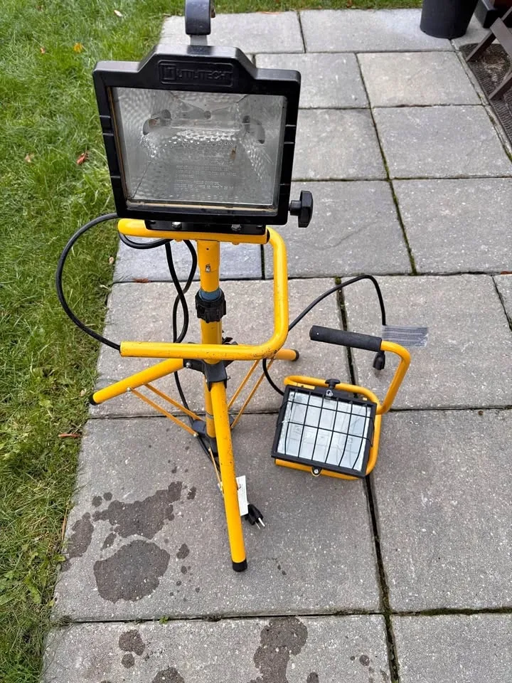 2x Work flood lights