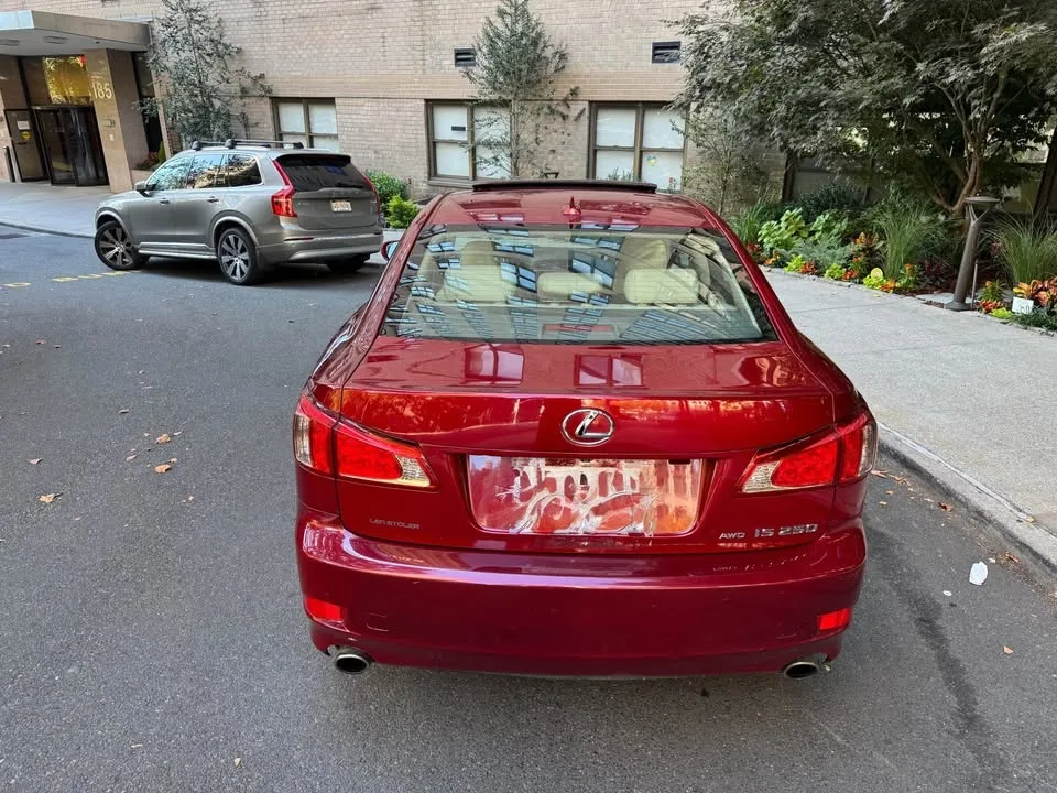 2012 Lexus IS · IS 250 AWD image indicator(5)