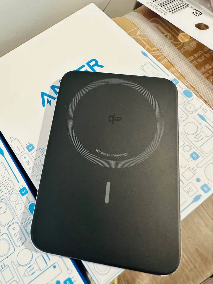 Anker Nano-Slim Qi2 15w Magsafe image indicator(3)