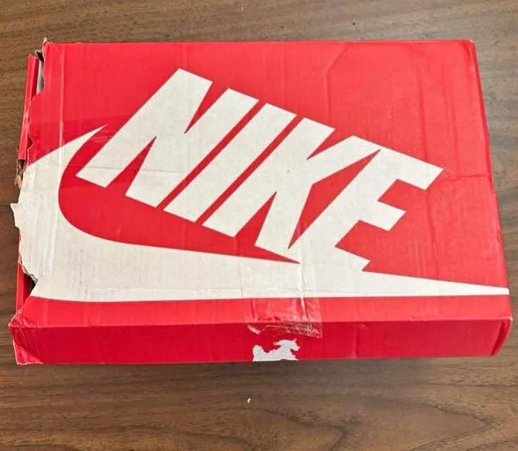 Vapormax shoes Black/Gold**Best Offer**