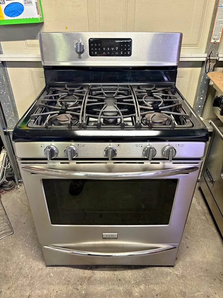 Frigidaire Gas Range 30"