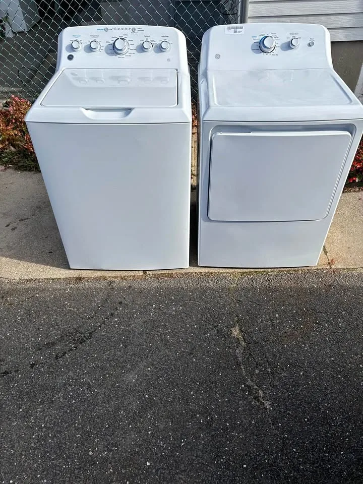 GE Washer and Electric Dryer Set 27”